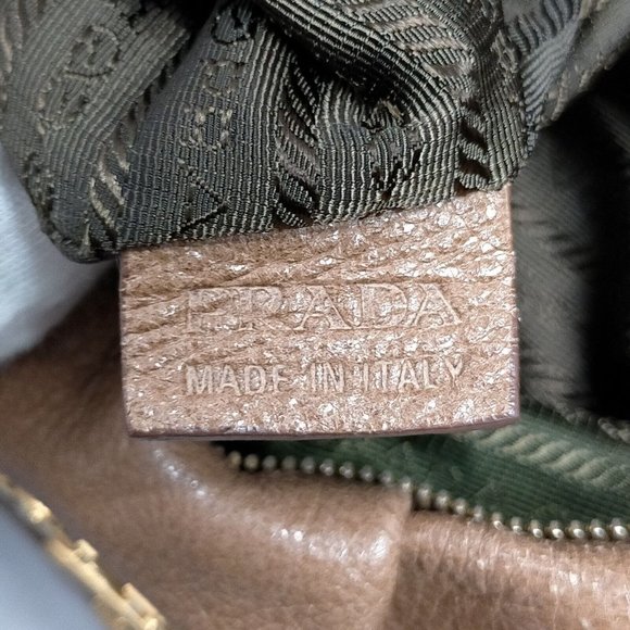 100% Authentic Prada Brown Leather Hand Bag - Picture 8 of 9